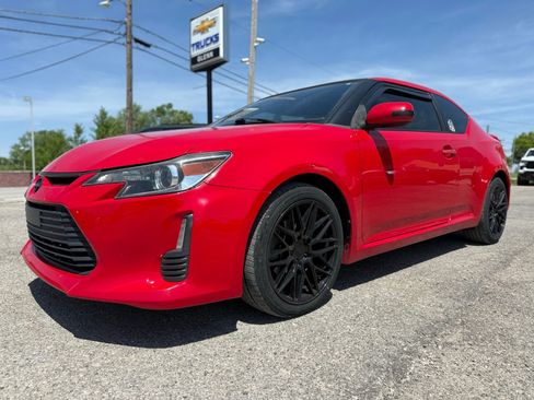 Used 2015 Scion tC FWD image 2