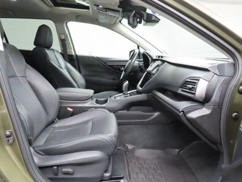 Used 2023 Subaru Outback Touring AWD/4WD image 30