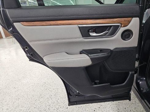 Used 2017 Honda CR-V Touring image 25