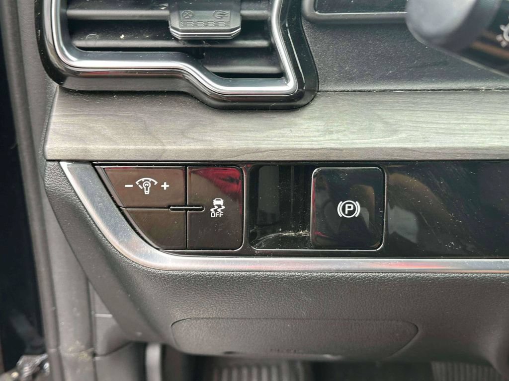 Used 2023 Kia Sportage X-Line AWD/4WD image 20