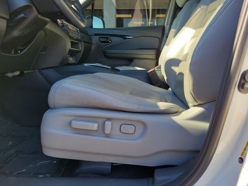 Used 2022 Honda Passport Elite image 16