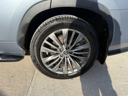 Used 2021 Toyota Highlander Platinum AWD/4WD image 41