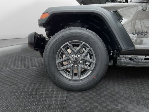 New 2026 Jeep Gladiator Sport AWD/4WD image 14