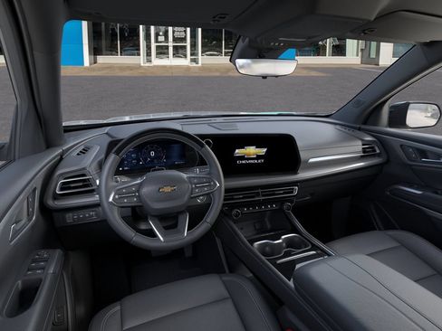 New 2026 Chevrolet Traverse LT w/ Enhanced Driving Package AWD/4WD image 16