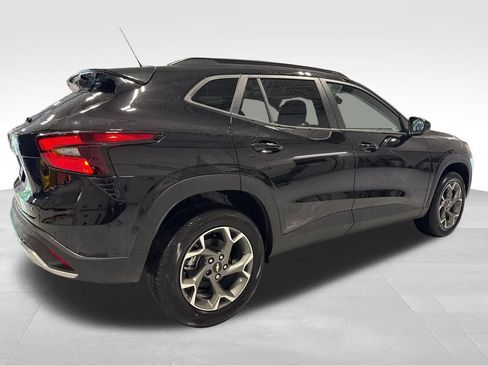 New 2026 Chevrolet Trax LT w/ Sunroof Package FWD image 49