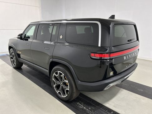 Used 2024 Rivian R1S Adventure AWD/4WD image 3