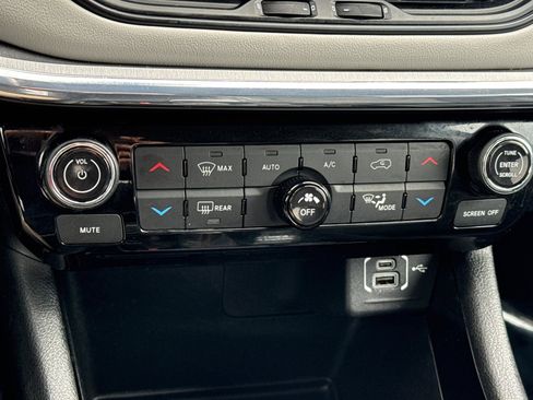 Used 2022 Jeep Compass Limited w/ Elite Group image 25