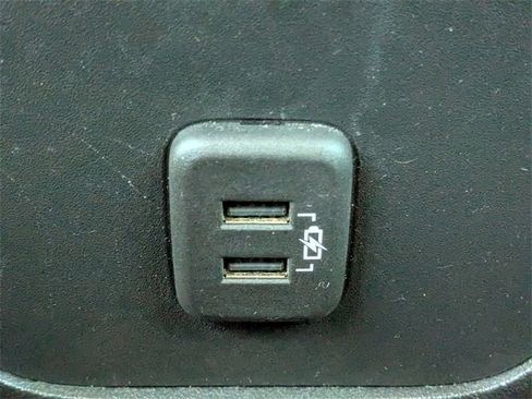 Used 2023 Chevrolet Equinox LS image 14