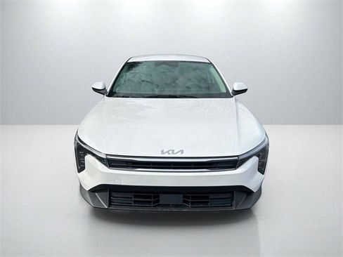 Certified 2025 Kia K4 LXS image 2