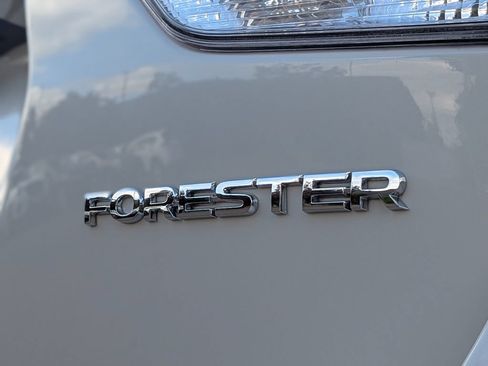 Used 2022 Subaru Forester AWD/4WD image 28