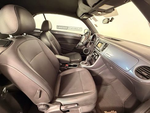 Used 2018 Volkswagen Beetle 2.0T S FWD image 21