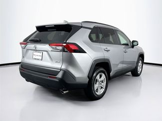 Used 2020 Toyota RAV4 XLE w/ Convenience Package FWD video 2