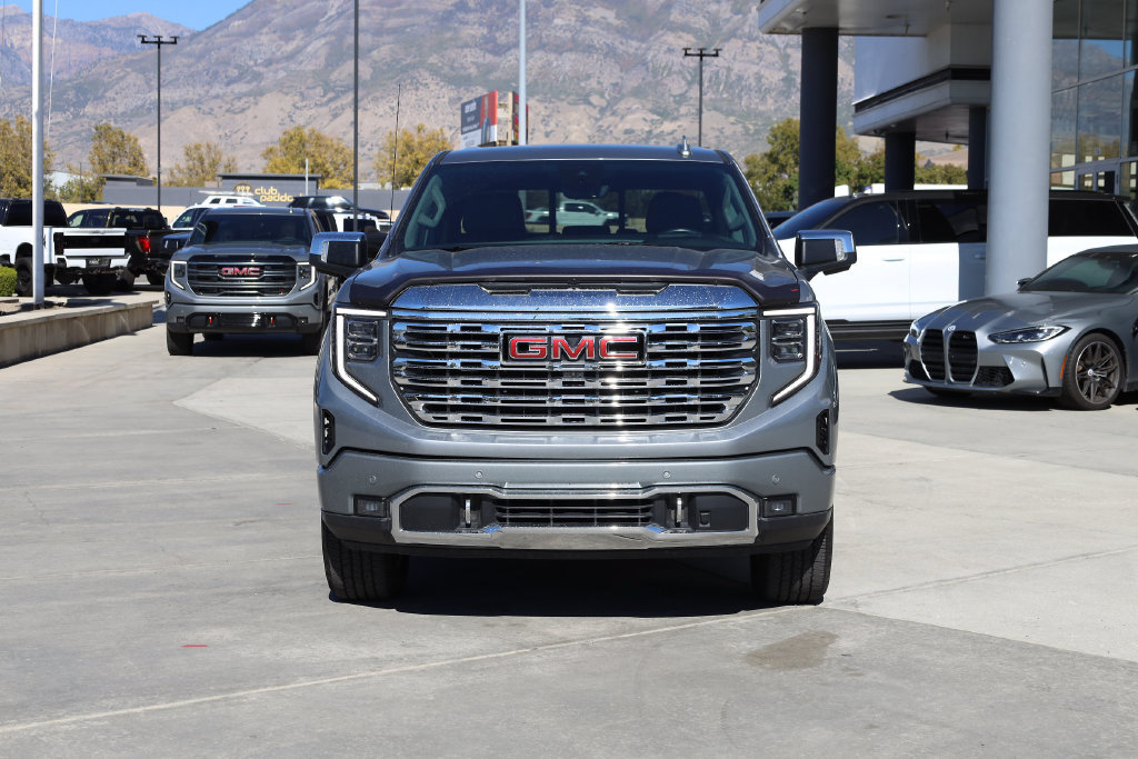 Used 2023 GMC Sierra 1500 Denali w/ Technology Package AWD/4WD image 9