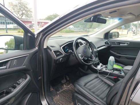 Used 2019 Ford Edge SEL w/ Equipment Group 201A AWD/4WD image 5