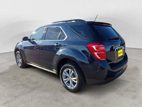 Used 2017 Chevrolet Equinox LT w/ Convenience Package image 3