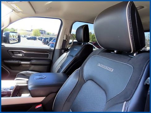 Used 2022 RAM 1500 Laramie AWD/4WD image 14
