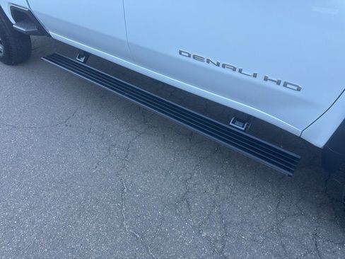 New 2025 GMC Sierra 2500 Denali w/ Denali Reserve Package image 10