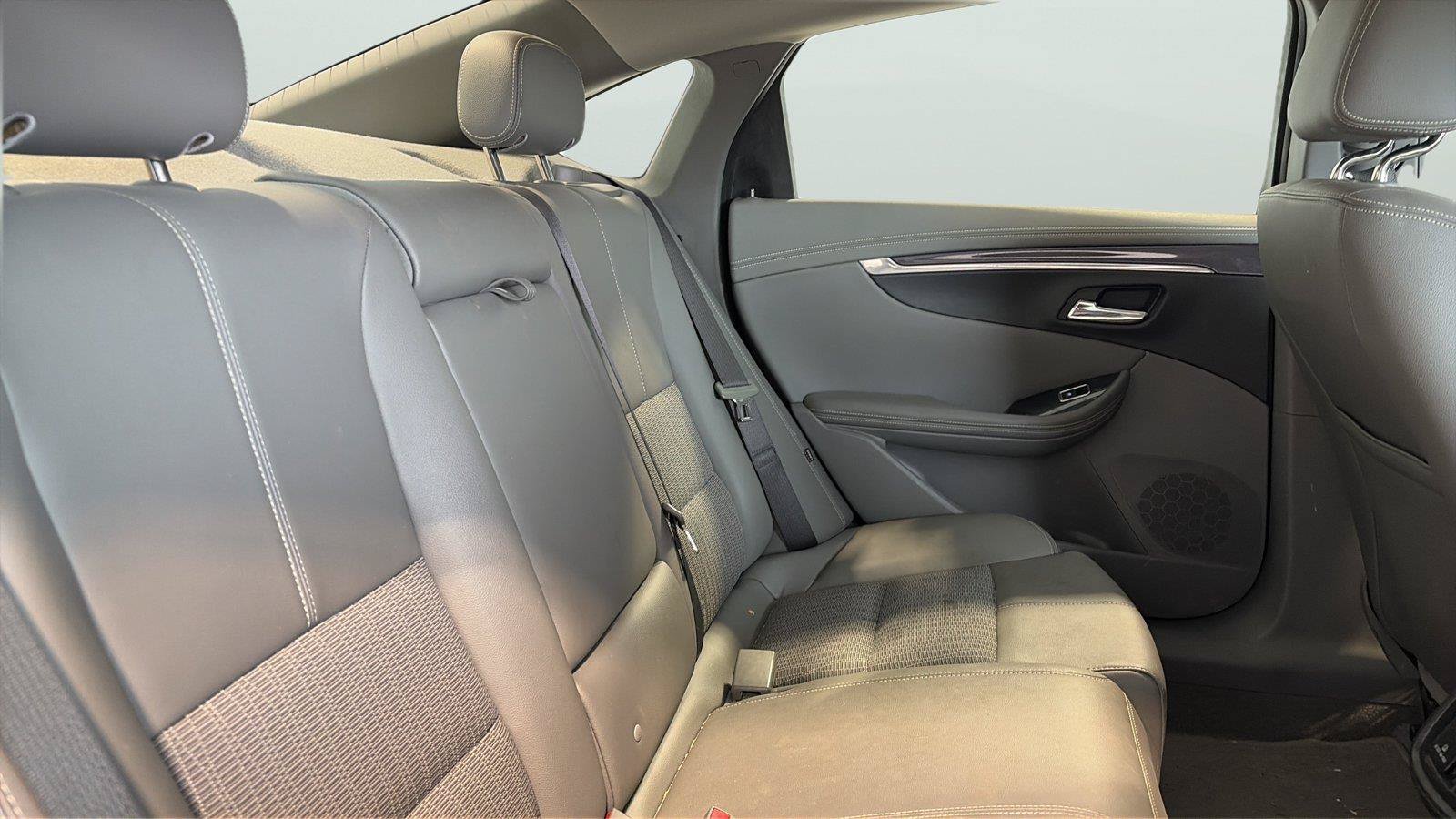Used 2019 Chevrolet Impala LT w/ LT Convenience Package FWD image 15