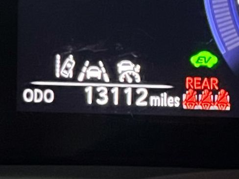 Certified 2025 Lexus UX 300h FWD image 18