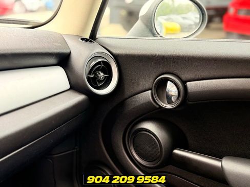 Used 2013 MINI Cooper Hardtop FWD image 17