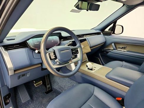 Certified 2025 Land Rover Range Rover SV AWD/4WD image 20