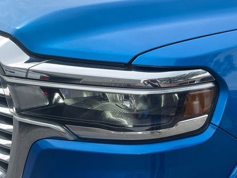 Used 2025 RAM 1500 Laramie w/ Trailer Tow Group AWD/4WD image 11