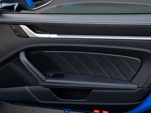 Used 2022 Porsche 911 Turbo S image 49