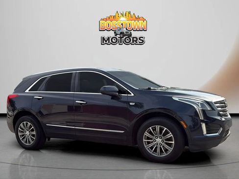 Used 2017 Cadillac XT5 Luxury w/ Driver Awareness Package FWD image 10