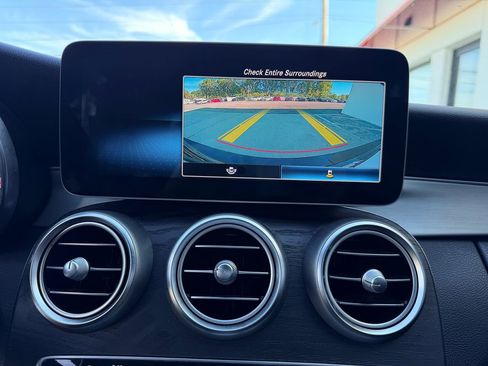 Used 2019 Mercedes-Benz C 300 Sedan image 24