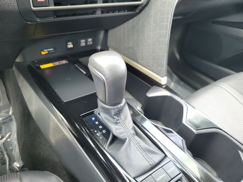 Used 2026 Toyota Camry XLE FWD image 21