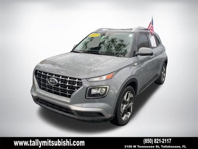 Used 2022 Hyundai Venue SEL w/ Cargo Package