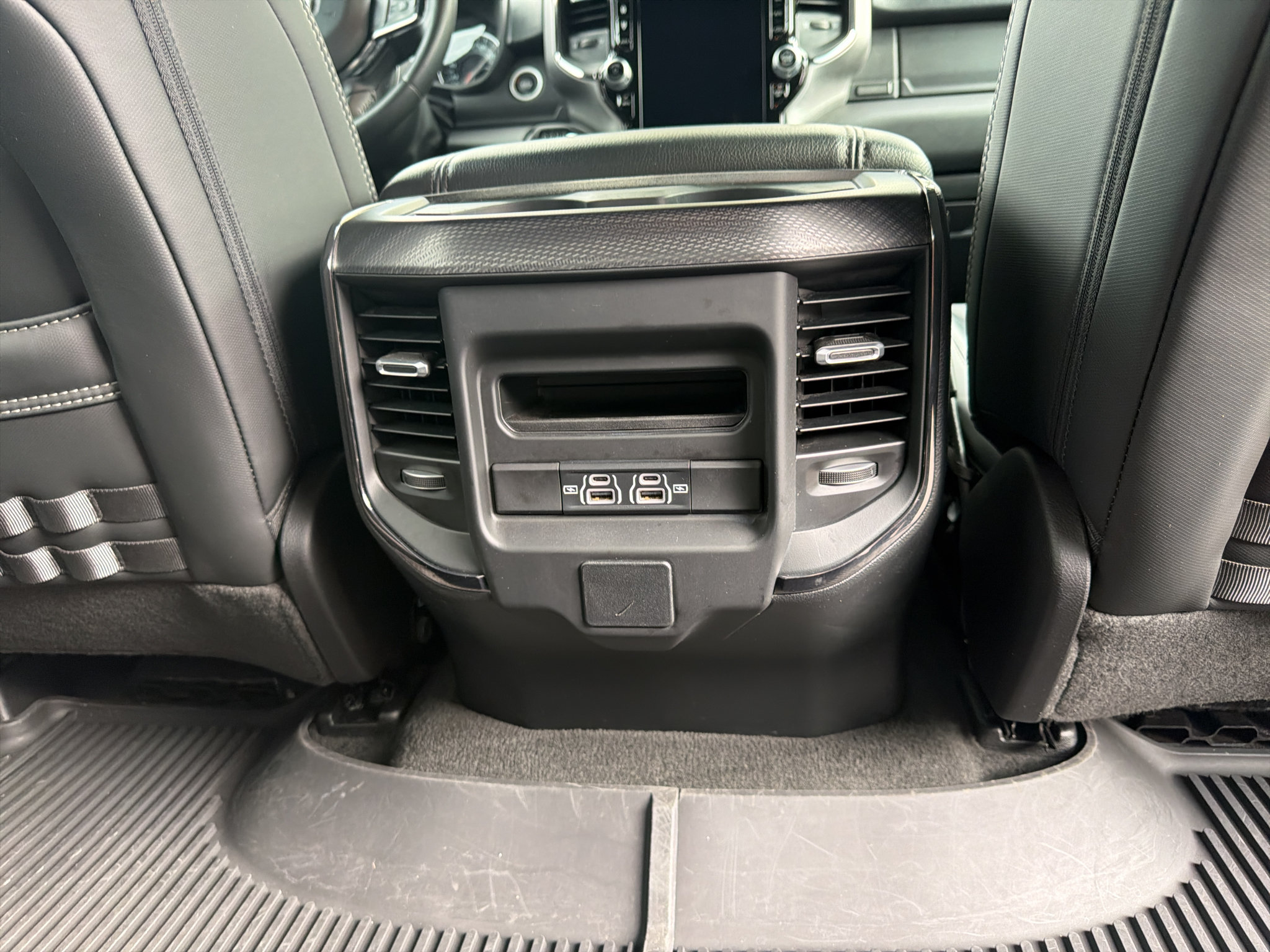 Used 2024 RAM 1500 Big Horn AWD/4WD image 23