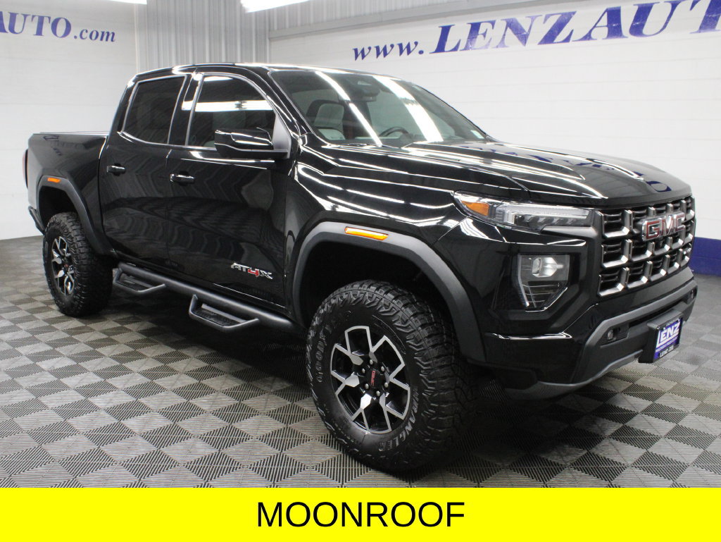 Used 2025 GMC Canyon AT4 w/ AT4X Package AWD/4WD image 3
