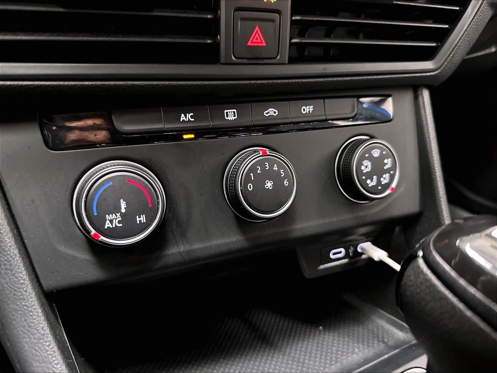 Used 2023 Volkswagen Jetta Sport FWD image 17