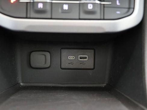 Used 2023 GMC Acadia SLE w/ Driver Convenience Package image 25