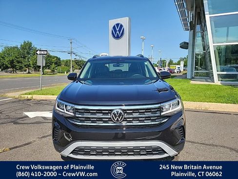 Certified 2023 Volkswagen Atlas SE w/ Panoramic Sunroof Package AWD/4WD image 2