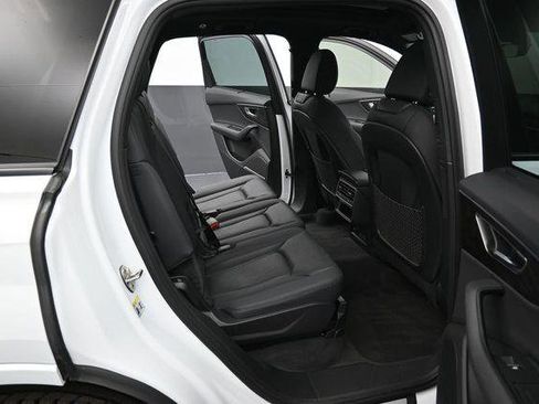 Used 2023 Audi Q7 2.0T Premium Plus w/ Premium Plus Package AWD/4WD image 35