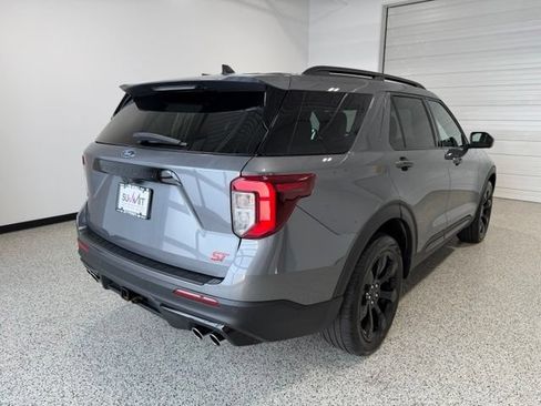 Used 2022 Ford Explorer ST w/ Equipment Group 401A AWD/4WD image 2