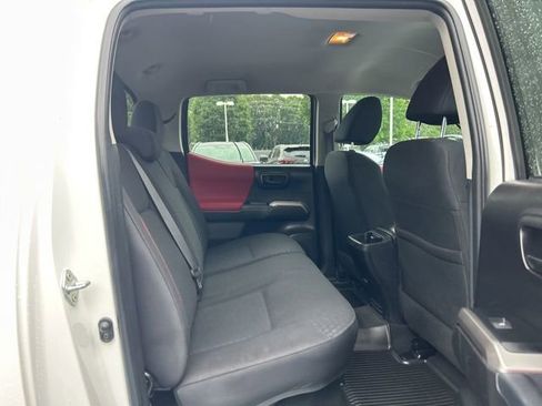 Used 2023 Toyota Tacoma SR5 w/ Technology Package AWD/4WD image 18
