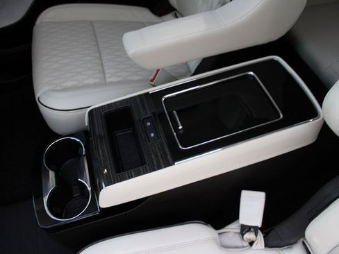 Used 2022 Lincoln Aviator Black Label w/ Dynamic Handling Package image 33