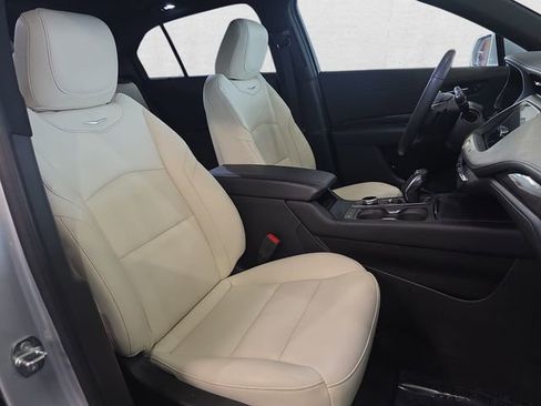 Used 2019 Cadillac XT4 Sport w/ Cold Weather Package image 10