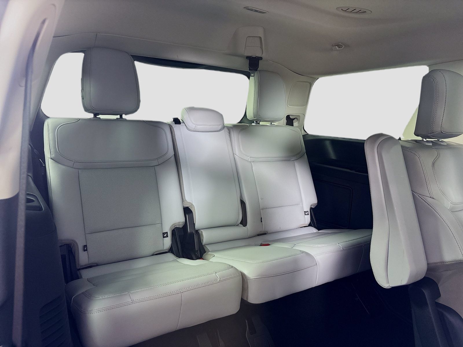 Used 2025 Ford Expedition Platinum AWD/4WD image 29