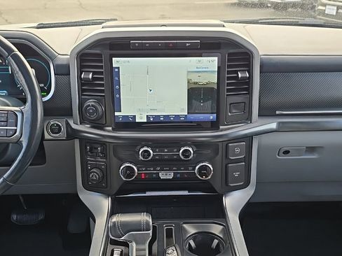 Used 2023 Ford F150 Limited image 18