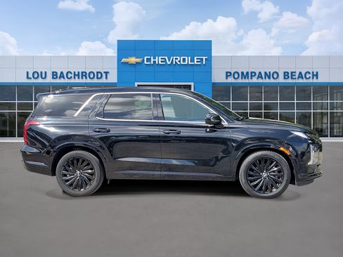 Used 2024 Hyundai Palisade Calligraphy AWD/4WD image 2