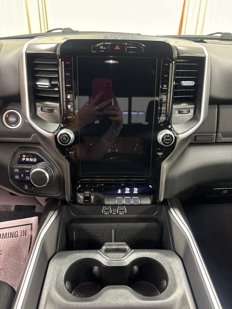 New 2026 RAM 1500 Big Horn AWD/4WD image 12
