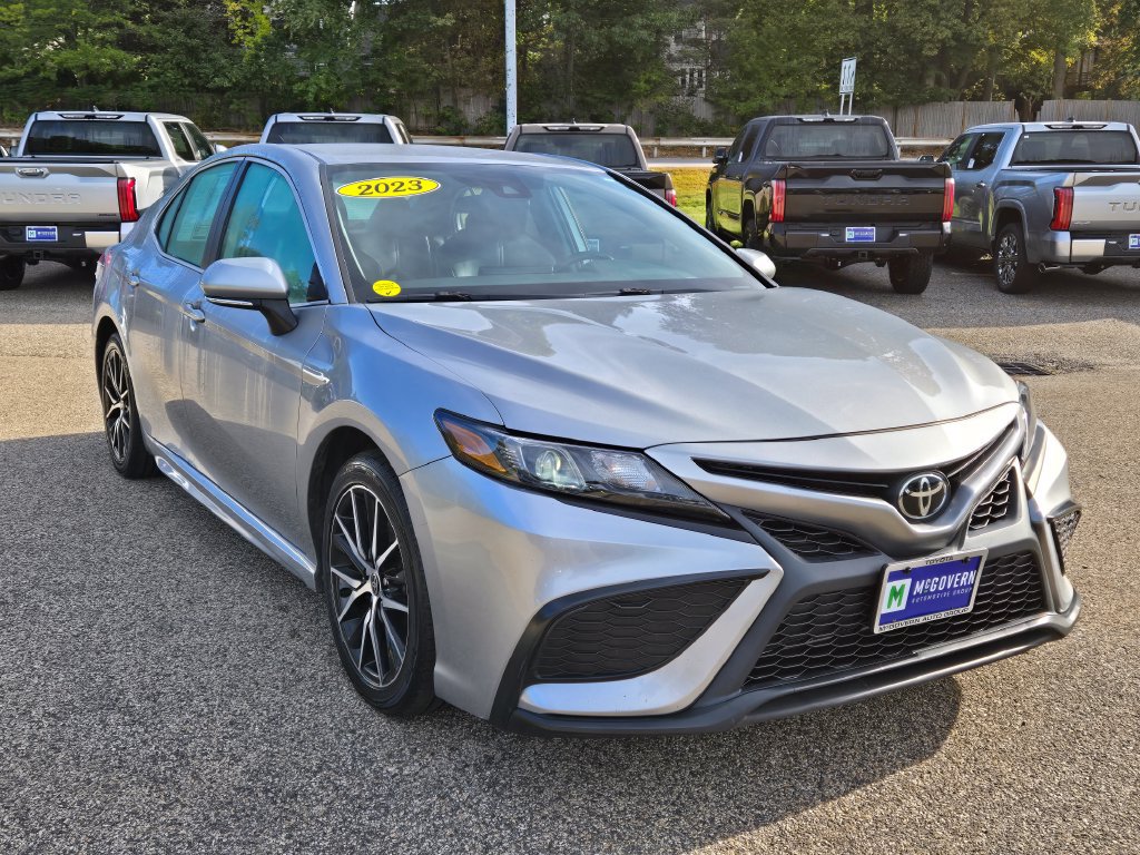 Used 2023 Toyota Camry SE FWD image 8