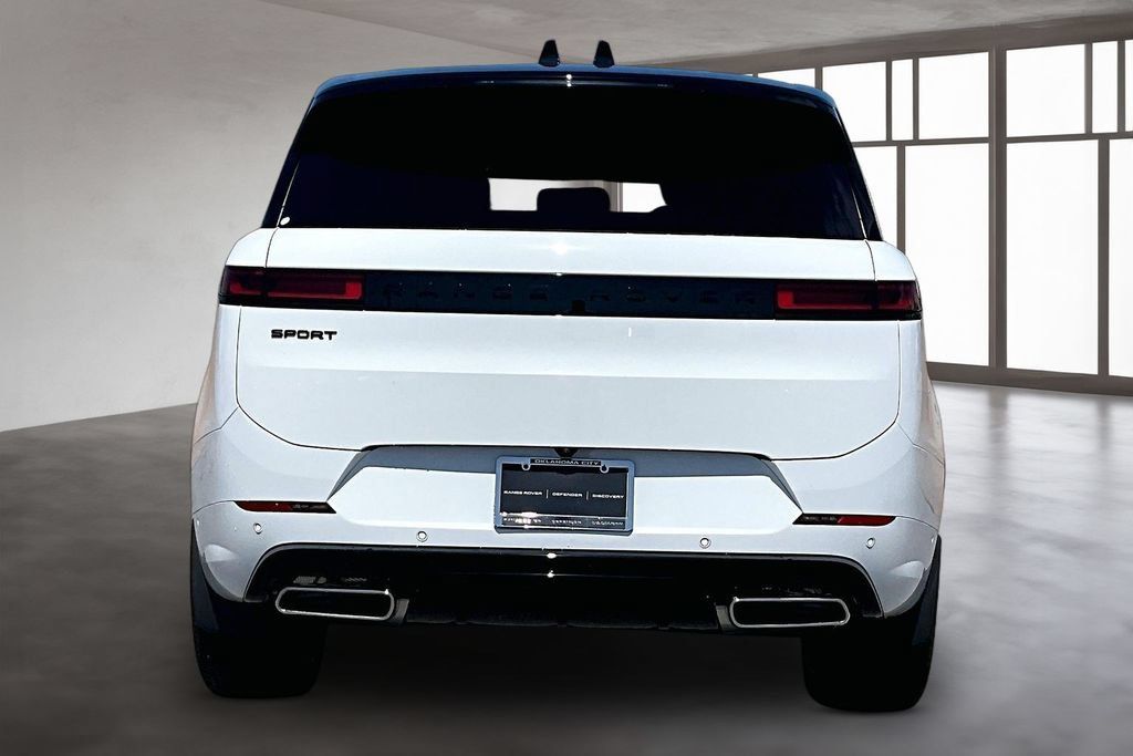 New 2026 Land Rover Range Rover Sport Dynamic SE AWD/4WD image 4