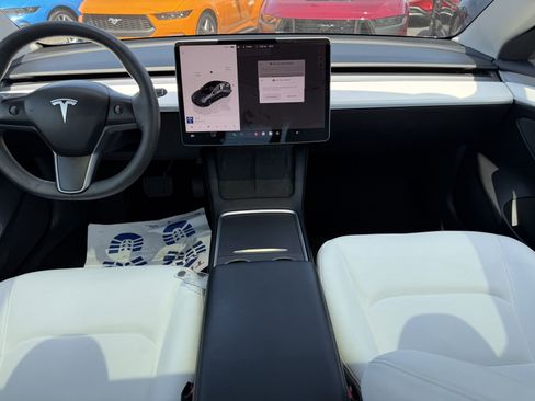 Used 2023 Tesla Model 3 Standard Range RWD image 15