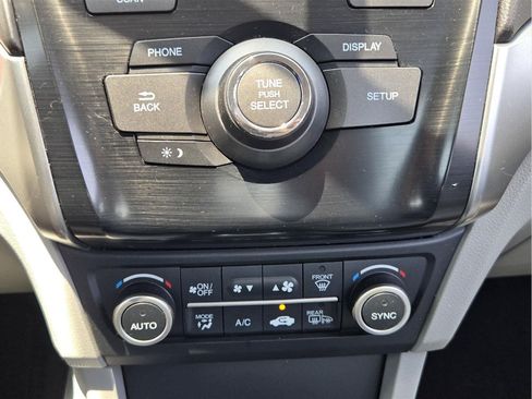 Used 2016 Acura ILX FWD image 16