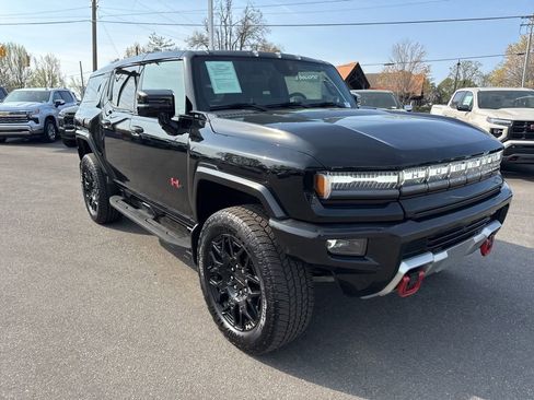 Used 2025 GMC Hummer EV 2X w/ LPO, Sport Package image 7